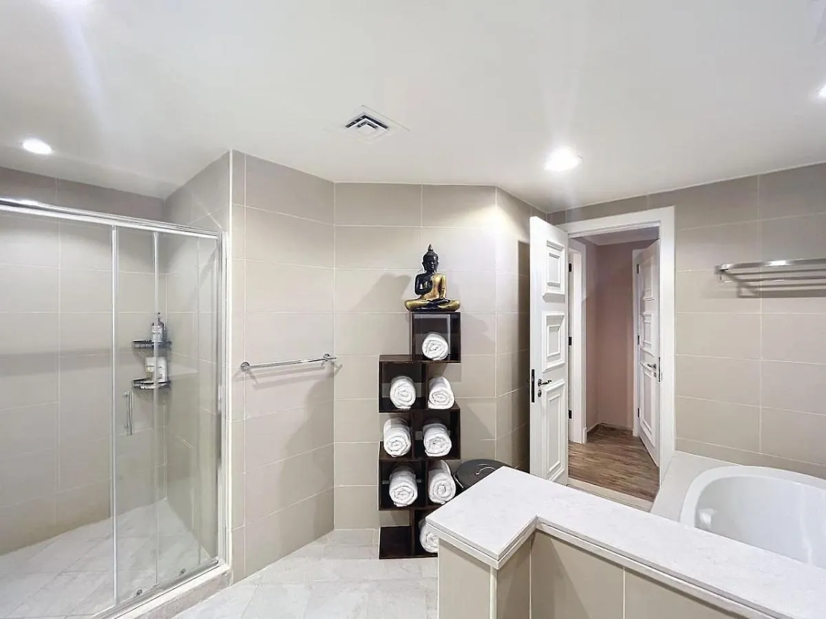 Golden Mile 1 - Contemporary One Bedroom Dubai 0*,