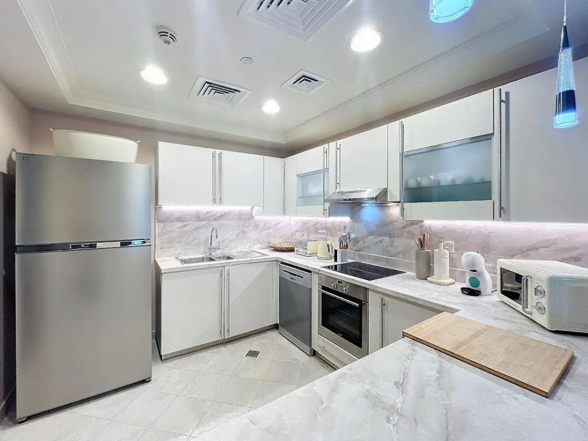 Golden Mile 1 - Contemporary One Bedroom Dubai Apartment