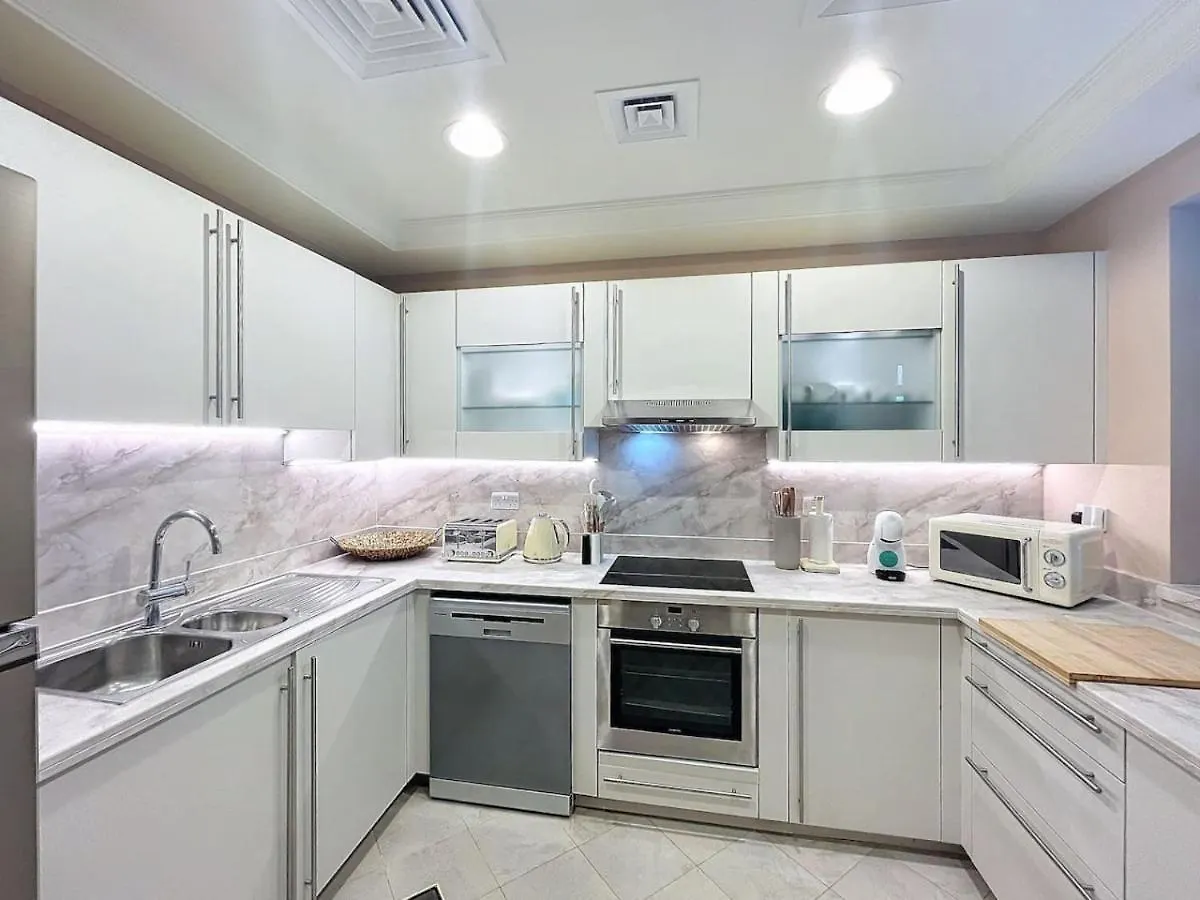Golden Mile 1 - Contemporary One Bedroom Dubai